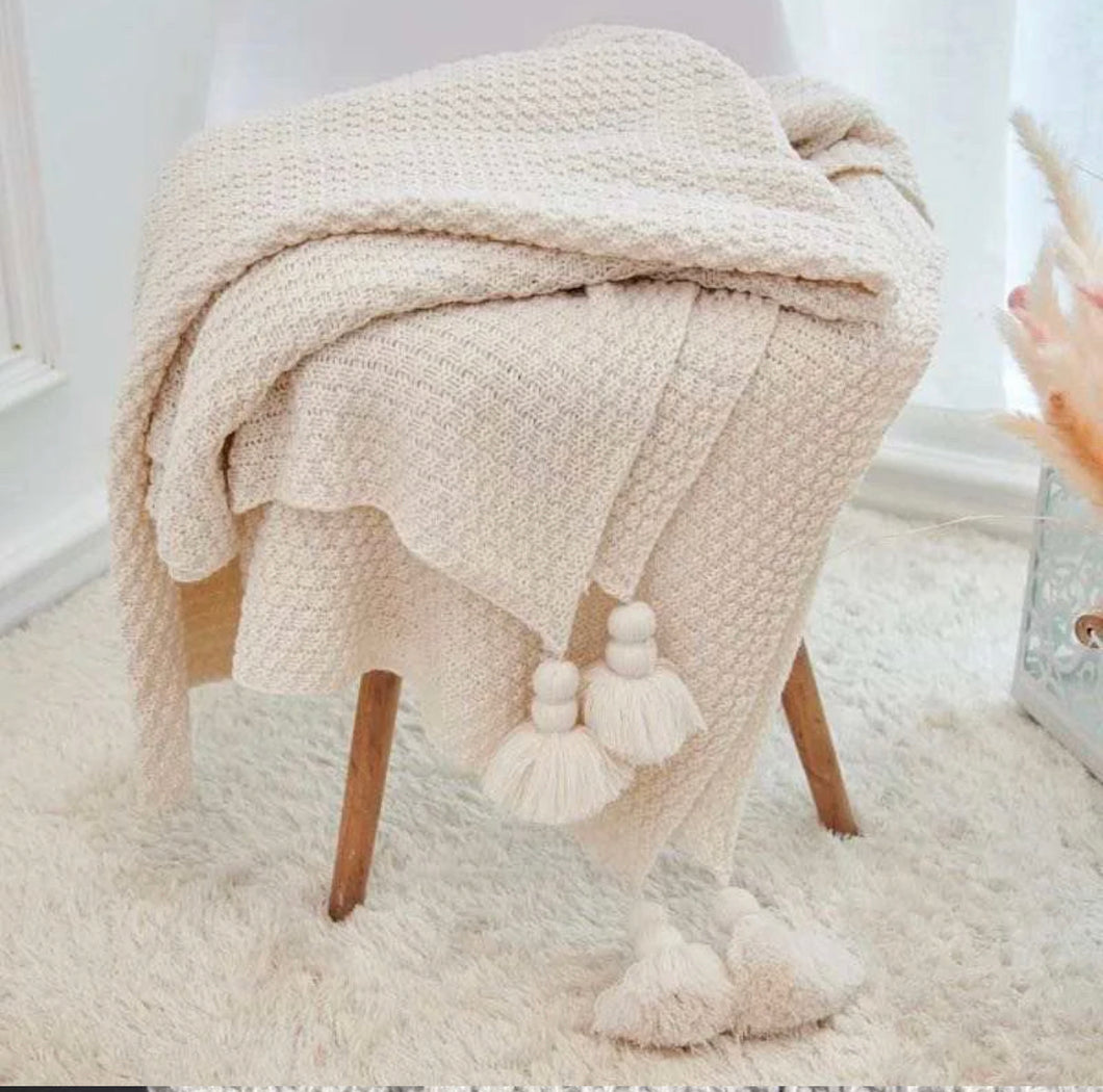 Tassel Knit Throw ~ Cream