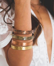 Load image into Gallery viewer, Zara Multicolor Filigree Layered Cuff
