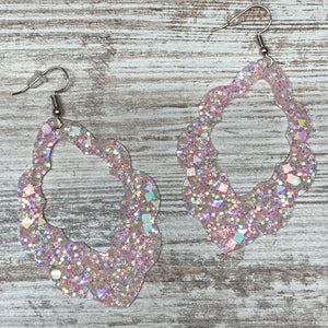 Glitter Scalloped Cut Out Earrings~Lt Pink