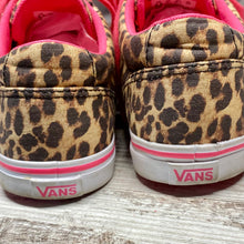 Load image into Gallery viewer, Vans Cheetah/Leopard Sneakers
