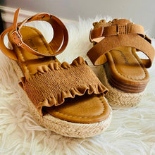 Load image into Gallery viewer, Pierre Dumas Platform Espadrilles Sandals
