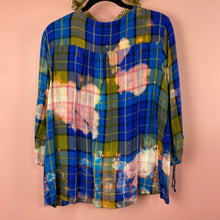 Load image into Gallery viewer, Hand Bleach Dyed Pullover Flannel
