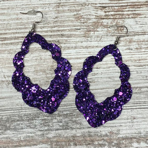 Glitter Scalloped Cut Out Earrings~Purple